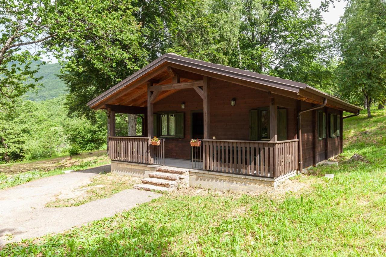 Villaggio Anemone - Chalet Anemone Capanne di Sillano Екстер'єр фото